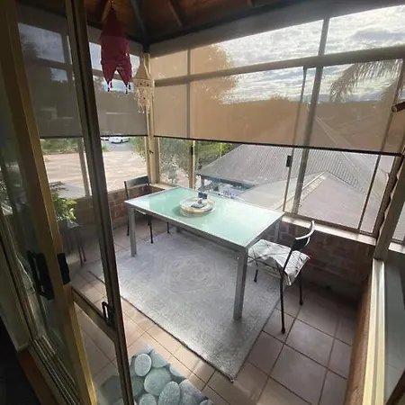 Upstairs On Strickland Apartment Denmark Exterior photo